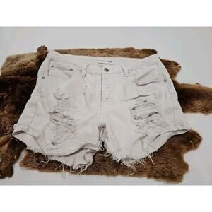 Almost Famous White Denim Shorts Womens Cut Off Size7. Inseam 3"